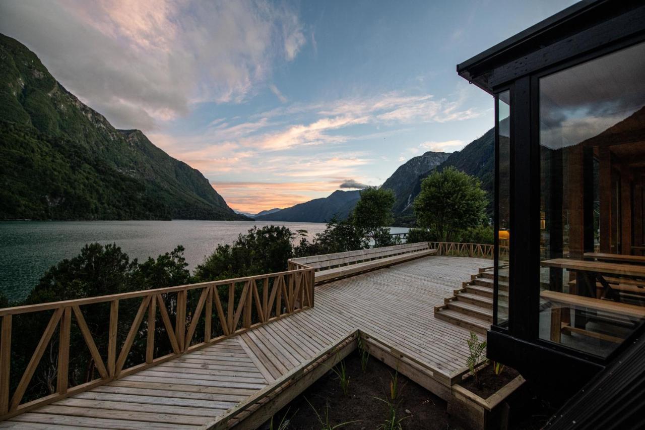 Tawa Refugio Del Puelo Hotell Puelo River Exteriör bild